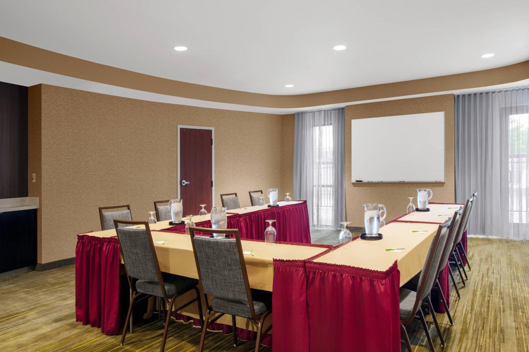 Courtyard By Marriott Jacksonville I-295/East Beltway Екстер'єр фото