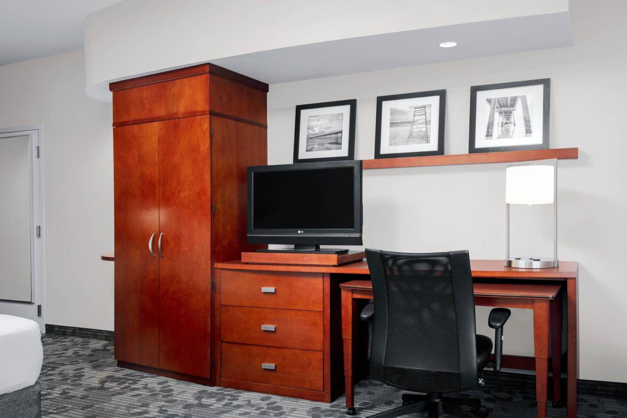 Courtyard By Marriott Jacksonville I-295/East Beltway Екстер'єр фото